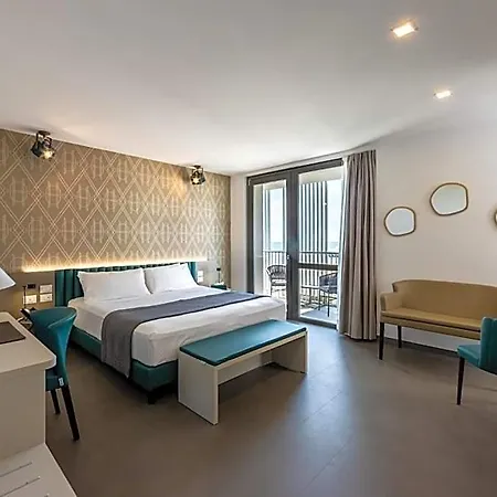 Отель Diva Lignano - Adults Only 4*